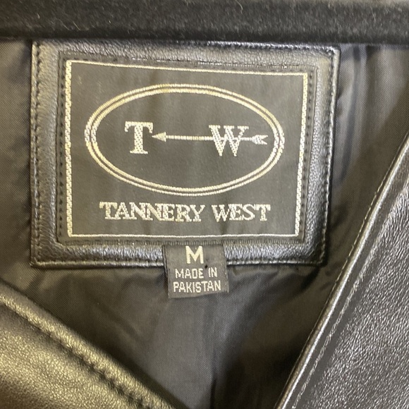 Leather Vest by T W - Tannery West Men's Size Medium - Picture 5 of 7